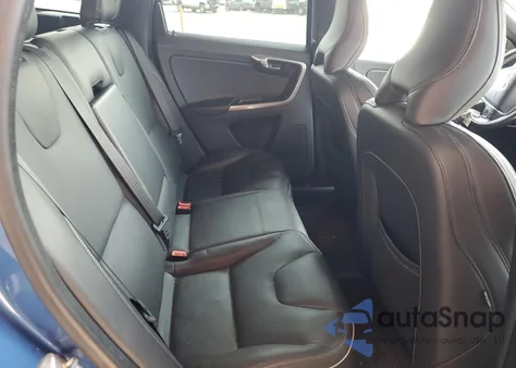 2017 Volvo Xc60 T6 R-Design Platinum из США, поврежденный, VIN YV449MRS2H2019584